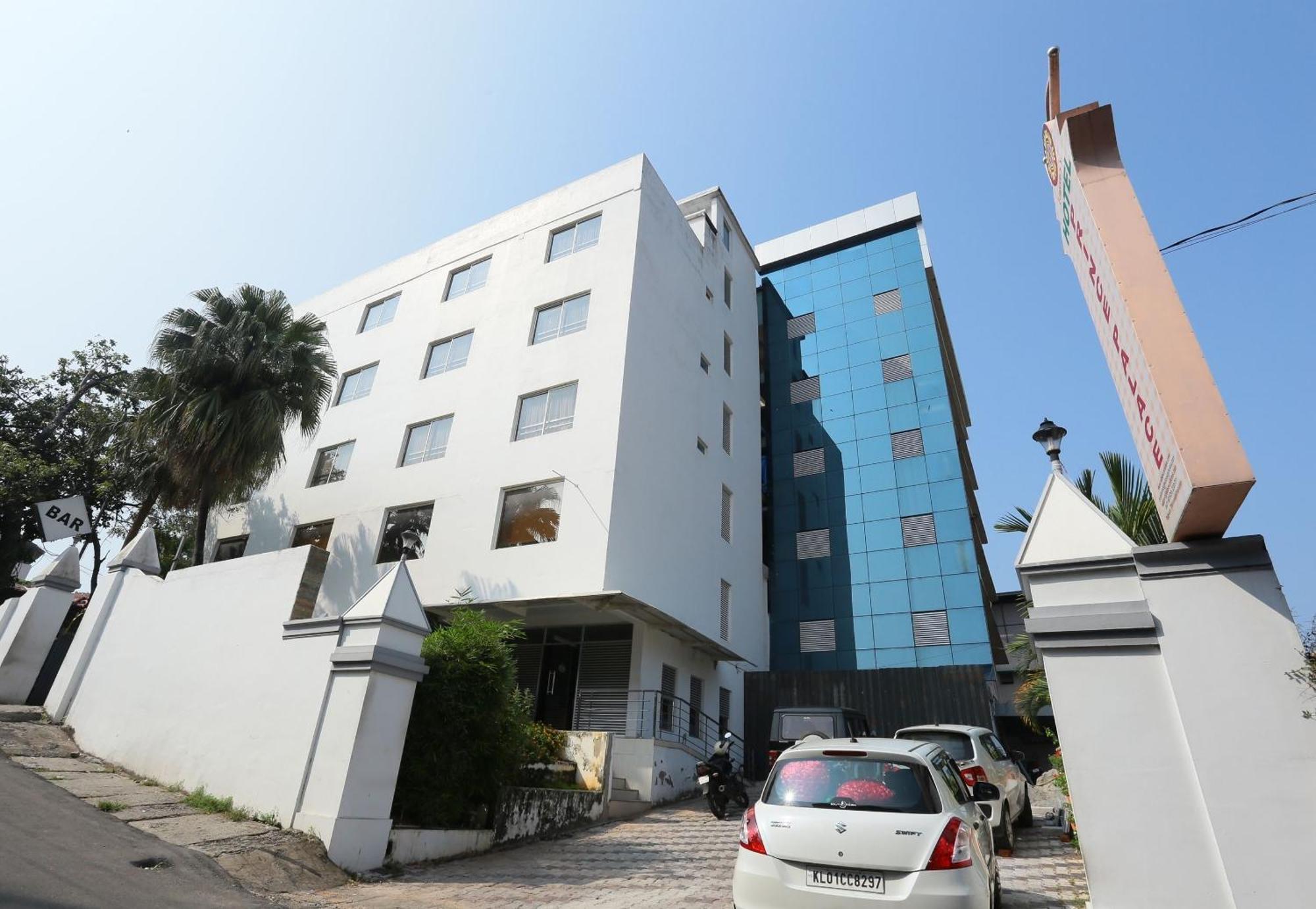 Super Townhouse Prince Palace Thiruvananthapuram Exterior foto